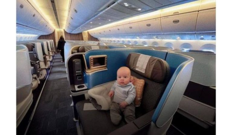 Woman Leaves Newborn on Business Class Plane Seat, Decides to Find Him 13 Years Later